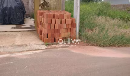 Casa para venda em Colina Azul de 110.00m² com 2 Quartos, 2 Suites e 2 Garagens