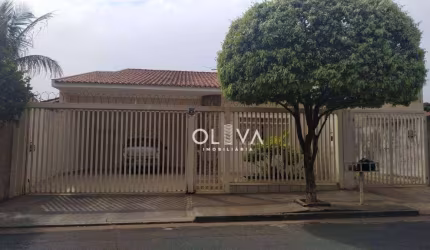 Casa para venda em Residencial Macedo Teles I de 270.00m² com 3 Quartos, 1 Suite e 2 Garagens