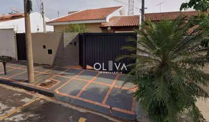 Casa para venda em Parque Das Flores de 250.00m² com 3 Quartos, 1 Suite e 3 Garagens