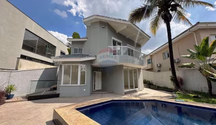 Casa de Condomínio para alugar em Alphaville de 412.00m² com 4 Quartos e 4 Suites