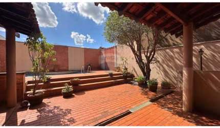 Casa para venda em Jardim Roberto Benedetti de 177.29m² com 3 Quartos e 3 Suites