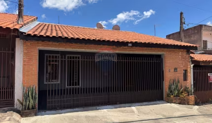 Casa para venda em Jardim Santa Bárbara de 126.00m² com 2 Quartos