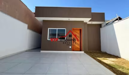 Casa para venda em Residencial Santa Giovana de 75.00m² com 3 Quartos, 1 Suite e 2 Garagens
