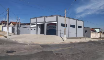 Galpão / Depósito / Armazém para alugar em Conjunto Habitacional Parque Itajaí de 227.43m² com 8 Garagens