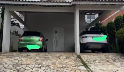 Casa para venda em Parque Nova Jandira de 425.00m² com 4 Quartos, 4 Suites e 3 Garagens