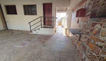 Casa para venda em Conjunto Residencial Mário Dedini de 55.00m² com 2 Quartos e 2 Garagens