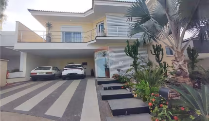 Casa de Condomínio para venda em Parque Ibiti Reserva de 312.00m² com 4 Quartos, 2 Suites e 4 Garagens