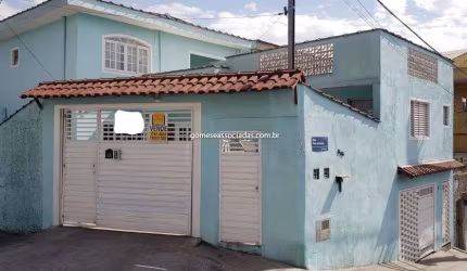 Casa para venda em Jardim Guarau de 187.00m² com 5 Quartos, 2 Suites e 3 Garagens