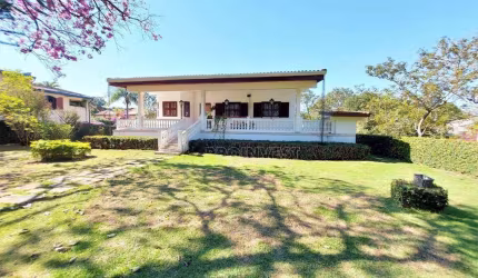 Casa de Condomínio para venda em Vila De São Fernando de 200.00m² com 2 Quartos e 2 Garagens