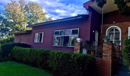 Chácara para venda em Casa Branca de 250.00m² com 3 Quartos e 6 Garagens