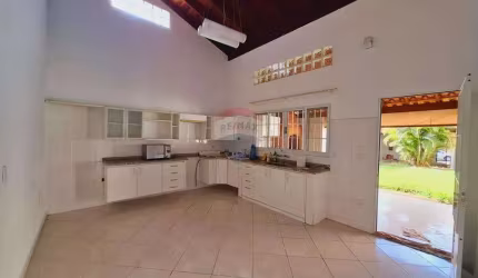 Casa para alugar em Jardim Santa Olívia Ii de 75.00m² com 1 Quarto e 2 Garagens