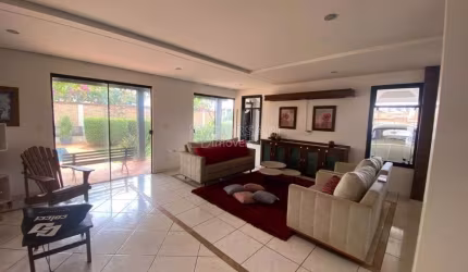 Sobrado para venda em Jardim Dos Flamboyants de 336.00m² com 3 Quartos, 3 Suites e 4 Garagens