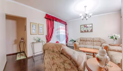 Casa para venda em Jardim Santa Marta de 167.69m² com 3 Quartos, 1 Suite e 2 Garagens