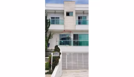 Casa para alugar em Parque Residencial Itapeti de 300.00m² com 4 Quartos, 2 Suites e 4 Garagens