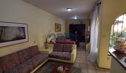 Sobrado para venda e aluguel em Anchieta de 216.00m² com 3 Quartos, 1 Suite e 3 Garagens