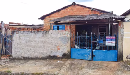 Casa para venda em Parque Tiradentes de 85.38m² com 2 Quartos e 1 Garagem