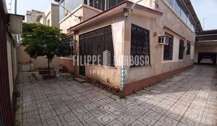 Casa para venda em Vila da Penha de 354.00m² com 3 Quartos e 6 Garagens