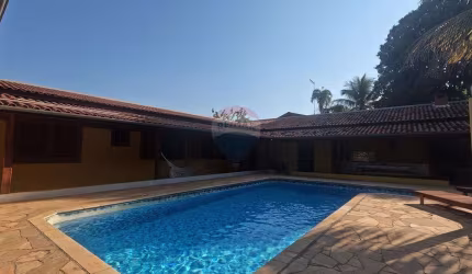 Chácara para venda em Recanto Do Guaraparí de 250.00m² com 4 Quartos e 6 Garagens
