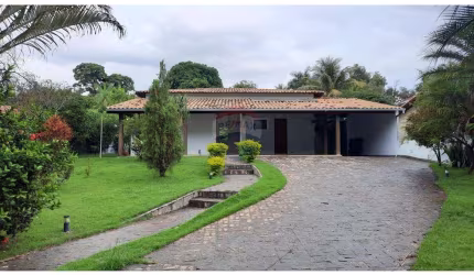 Casa para alugar em Bandeirantes (pampulha) de 525.00m² com 4 Quartos, 3 Suites e 10 Garagens