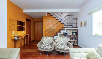 Casa para venda em Bom Retiro de 282.00m² com 3 Quartos, 1 Suite e 3 Garagens