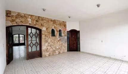 Casa para venda em Vila Santa Catarina de 366.57m² com 5 Quartos, 3 Suites e 4 Garagens
