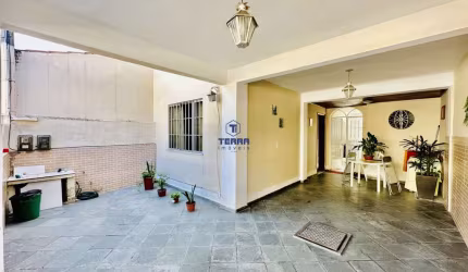 Casa para venda em Camarão de 80.00m² com 2 Quartos e 1 Garagem