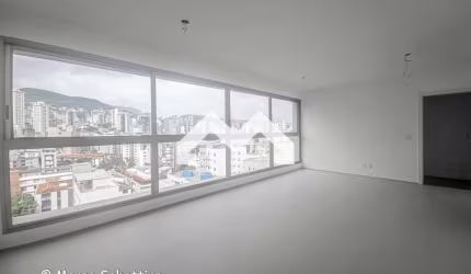 Apartamento para venda em Cruzeiro de 134.00m² com 4 Quartos, 2 Suites e 3 Garagens