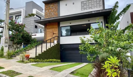 Casa para venda em Fazenda Rodeio de 259.00m² com 3 Quartos, 1 Suite e 4 Garagens