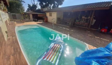 Casa para venda em Roseira de 390.00m² com 2 Quartos, 2 Suites e 3 Garagens