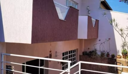 Casa para venda em Residencial Furlan de 190.00m² com 2 Quartos, 1 Suite e 3 Garagens