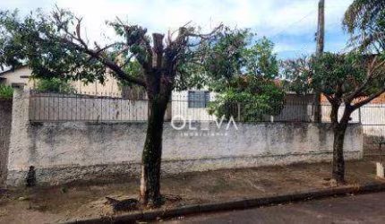 Casa para venda em Campo Belo de 200.00m² com 3 Quartos