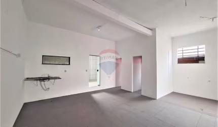 Sala Comercial para alugar em Jardim Sônia de 80.00m² com 2 Garagens