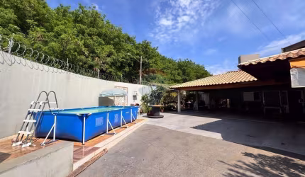 Casa para venda em Residencial Flórida de 202.00m² com 3 Quartos, 3 Suites e 7 Garagens