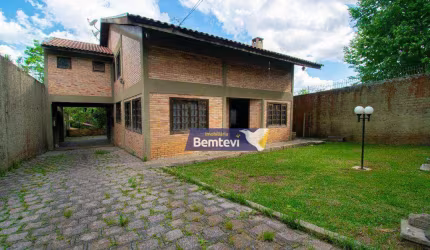 Casa para venda em Barreirinha de 259.00m² com 4 Quartos, 1 Suite e 5 Garagens