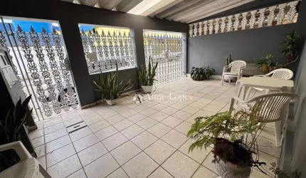 Casa para venda em Catiapoã de 115.00m² com 2 Quartos e 2 Garagens