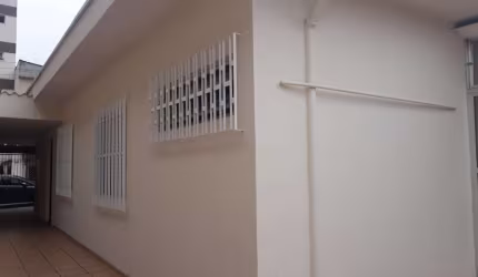 Casa para venda em Centro de 250.00m² com 3 Quartos e 4 Garagens