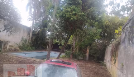 Casa para venda em Centro de 1117.00m² com 4 Quartos, 1 Suite e 10 Garagens