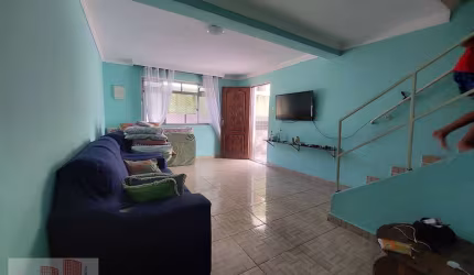 Casa para venda em Centro de 389.00m² com 4 Quartos, 1 Suite e 7 Garagens