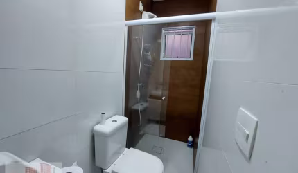 Sobrado para venda em Centro de 250.00m² com 3 Quartos, 3 Suites e 4 Garagens