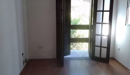 Sobrado para venda em Centro de 620.00m² com 3 Quartos, 3 Suites e 4 Garagens