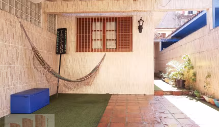 Casa para venda em Centro de 125.00m² com 3 Quartos e 2 Garagens