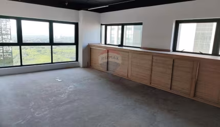 Sala Comercial para alugar em Barra Da Tijuca de 54.00m² com 1 Garagem