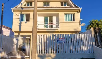 Sobrado para venda em Barreirinha de 186.50m² com 5 Quartos, 1 Suite e 1 Garagem