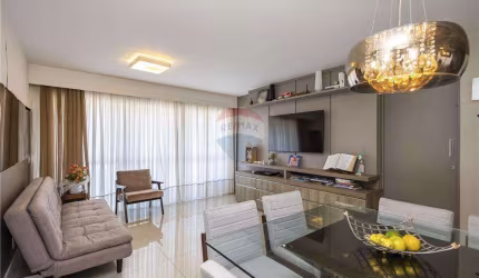Apartamento para venda em Água Verde de 116.00m² com 3 Quartos, 1 Suite e 2 Garagens