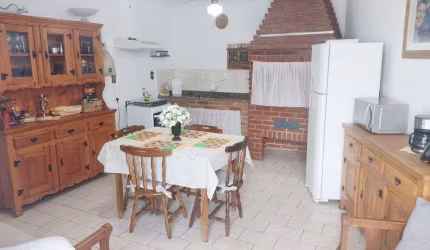 Sobrado para venda em Vila Gilda de 256.00m² com 4 Quartos, 1 Suite e 2 Garagens