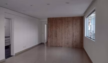 Apartamento para alugar em Castelo de 140.00m² com 4 Quartos, 2 Suites e 2 Garagens
