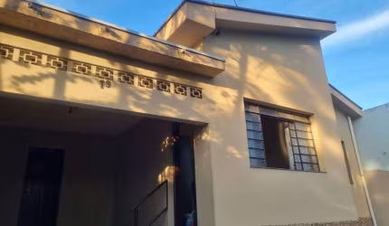 Casa para venda em Vila Santa Rosa de 250.00m² com 2 Quartos e 1 Garagem