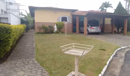 Casa para venda em Estrada Taubaté-tremembé de 450.00m² com 3 Quartos, 1 Suite e 3 Garagens