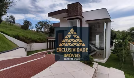 Sobrado para venda em Ouro Fino de 369.00m² com 4 Quartos, 4 Suites e 7 Garagens