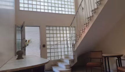 Casa para alugar em Paraíso de 450.00m² com 5 Quartos, 2 Suites e 7 Garagens